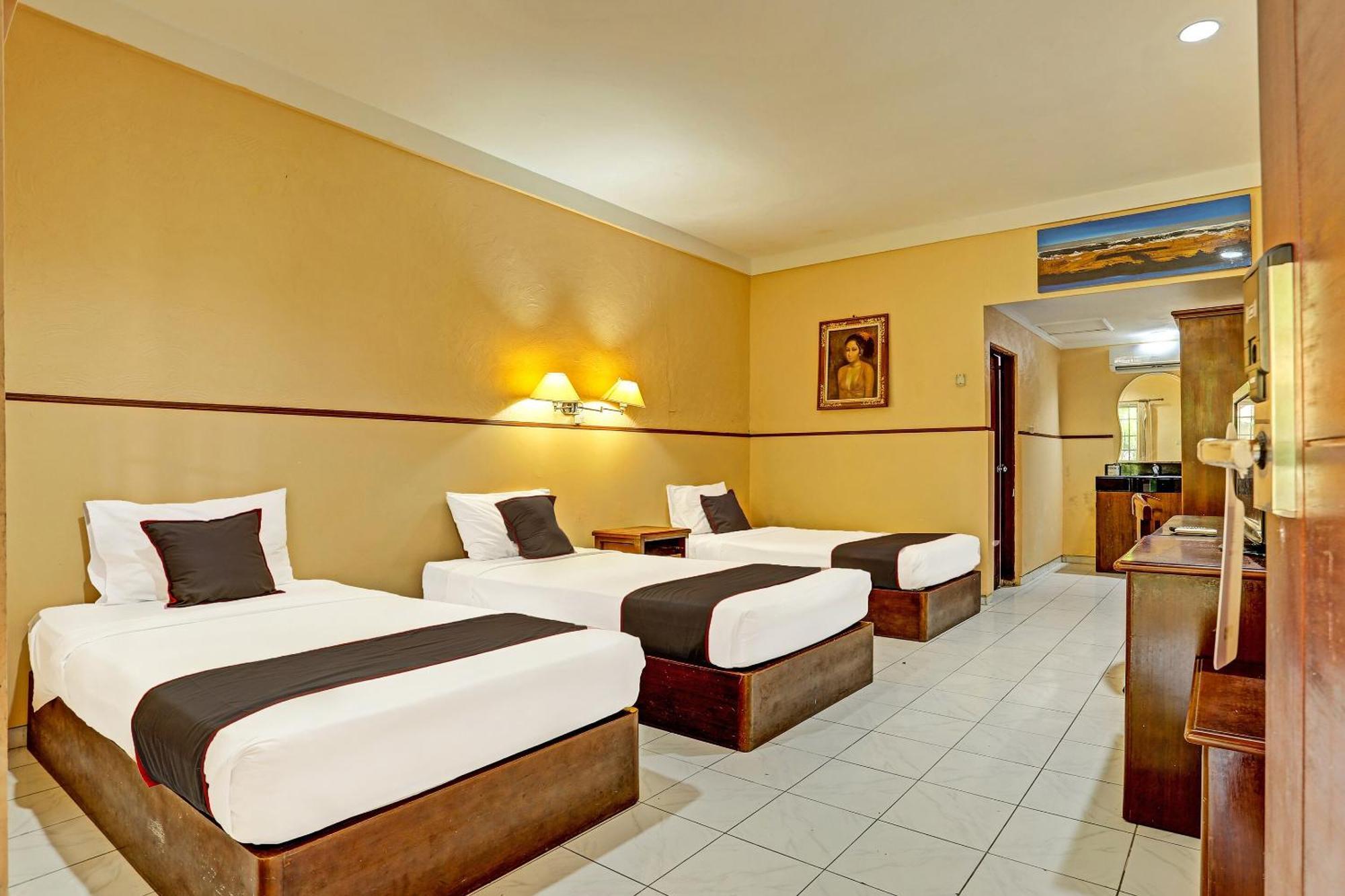 Collection O 91081 New Arena Hotel Kuta  Exterior photo