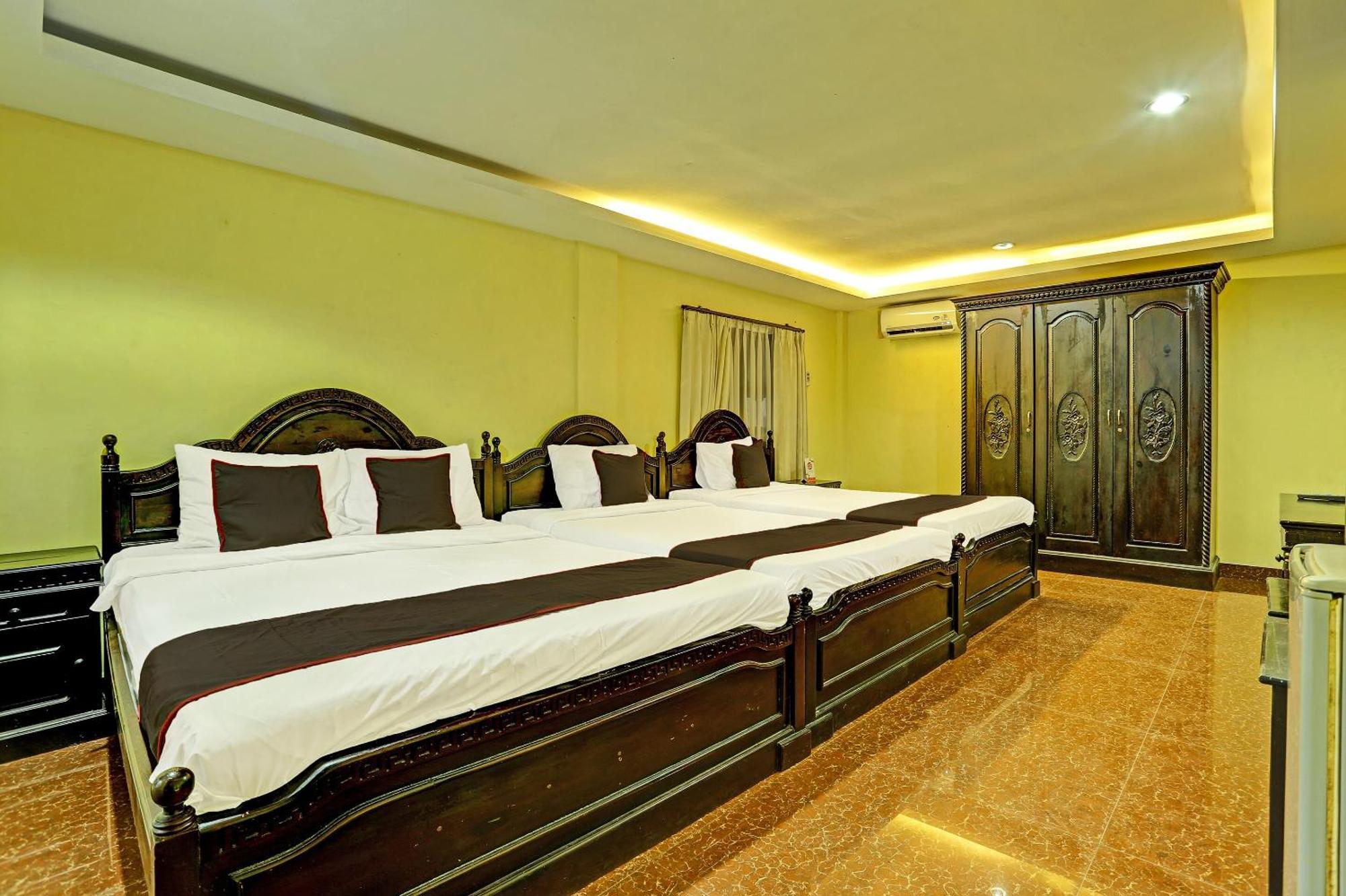 Collection O 91081 New Arena Hotel Kuta  Exterior photo