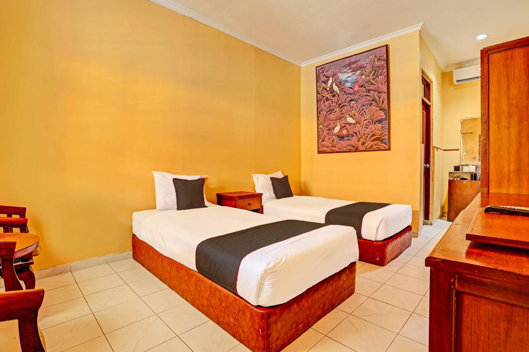 Collection O 91081 New Arena Hotel Kuta  Exterior photo